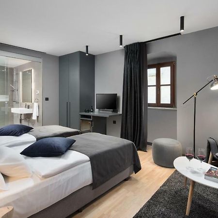 Rialto Residence Labin  Luaran gambar